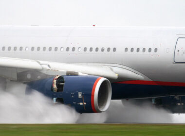 1081px-airbus_a330_aeroflot_sheremetyevo_5369213039.jpg