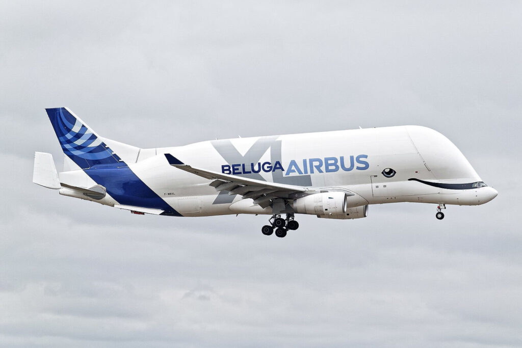 1599px-f-wbxl_-_airbus_a330-743l_beluga_xl_48928991596.jpg