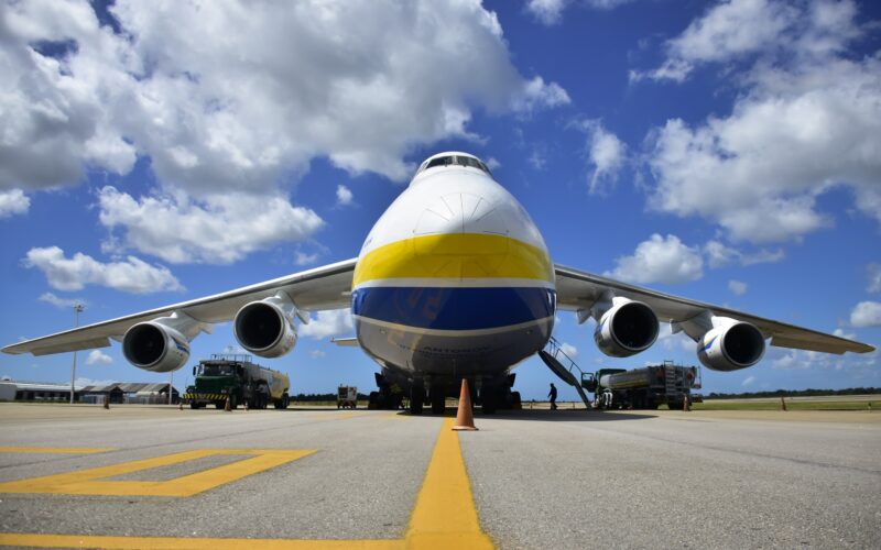 Antonov An-124 freighter