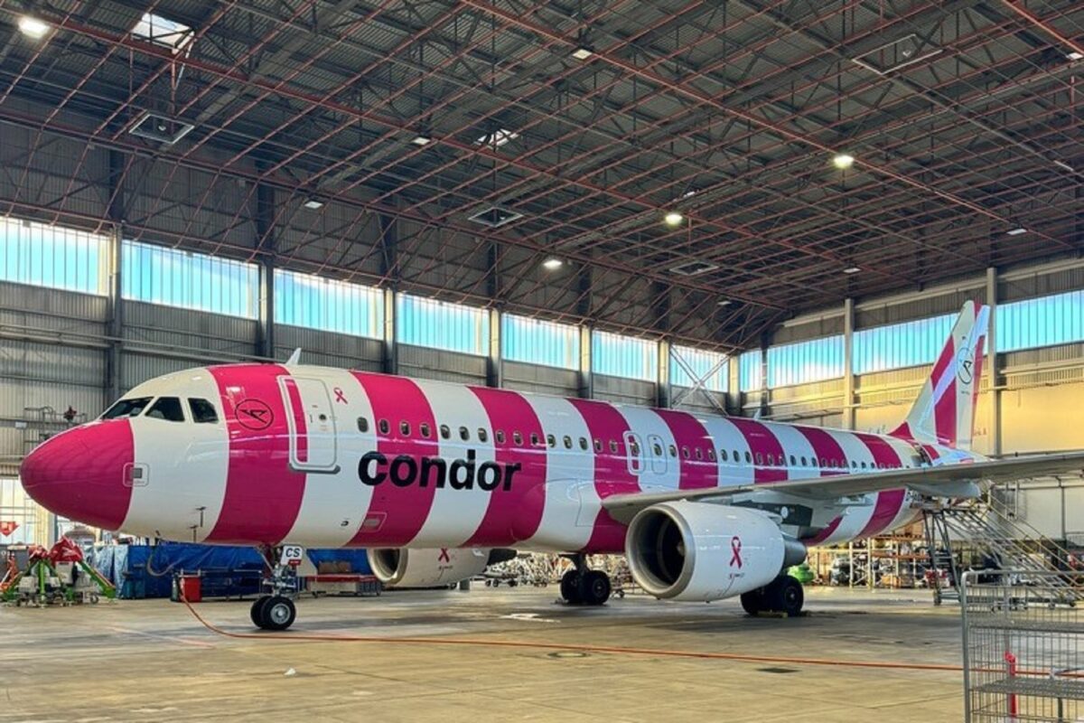 Condor Airbus A320 pink