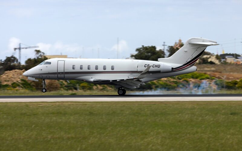 Bombardier Challenger 350 Biggin Hill