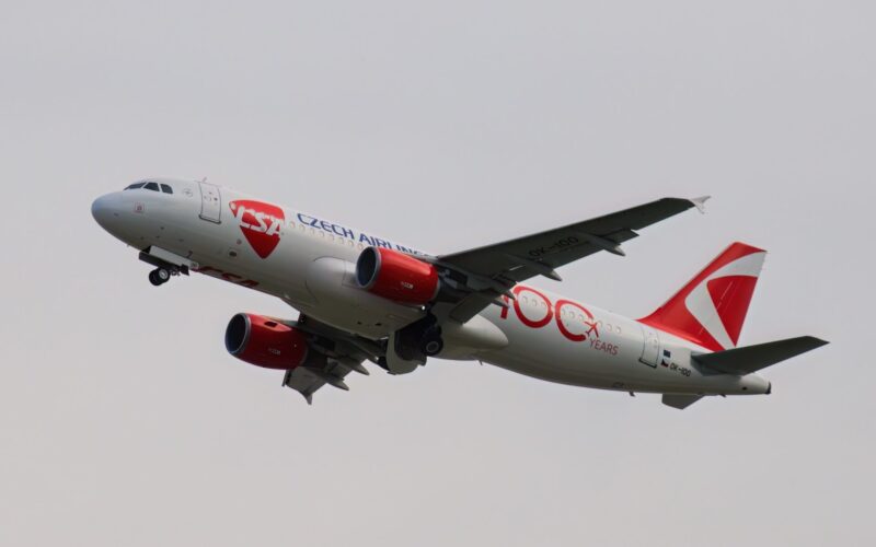 Czech Airlines CSA OK IOO