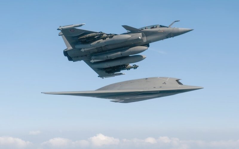 Dassault Rafale flying in formation with the nEUROn stealth drone