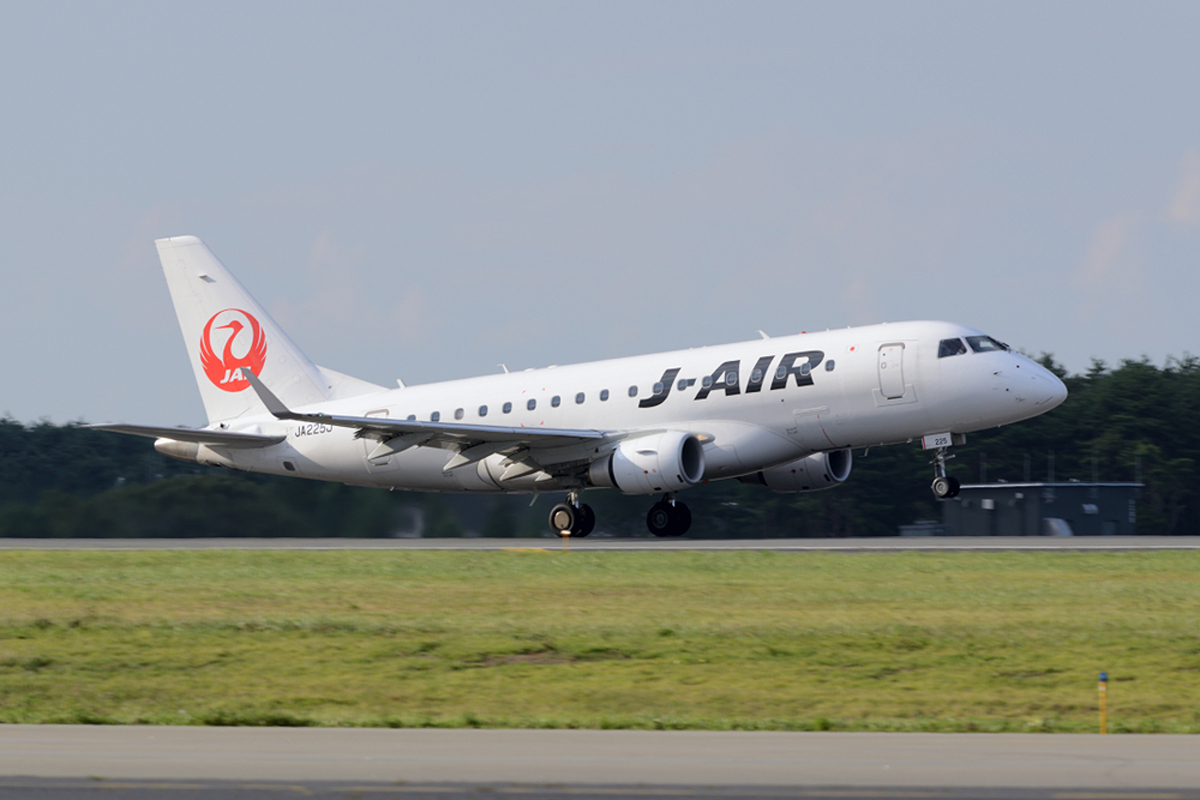 JAL Embraer