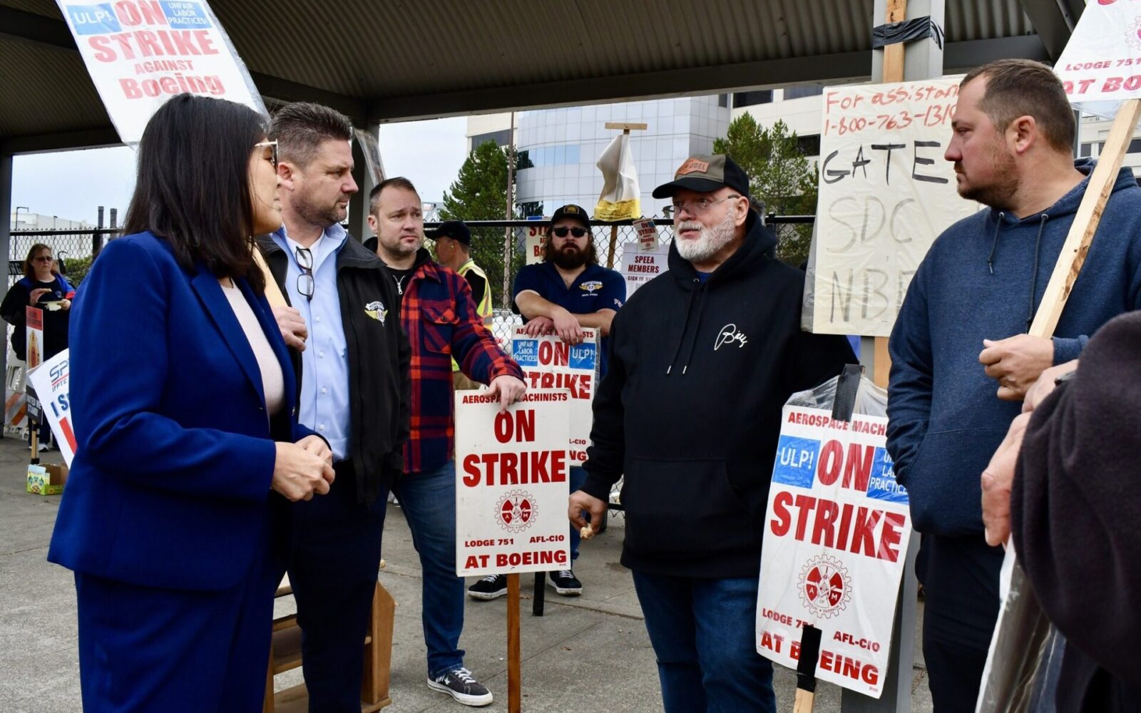 Boeing to issue layoff notices to thousands of workers