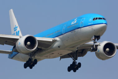 KLM 777