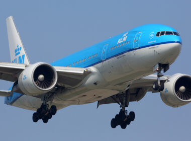 KLM 777