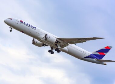 LATAM Airlines Boeing 787 9