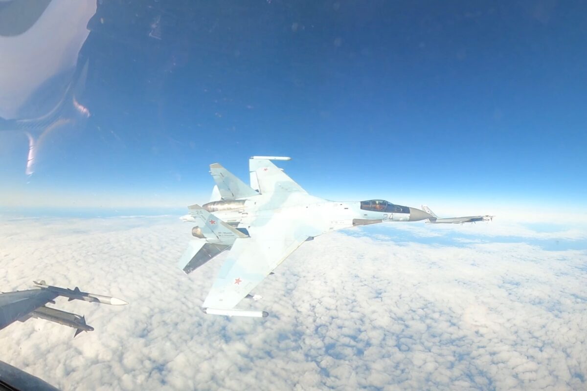 Russian Su-35 conducts unsafe maneuver near USAF F-16