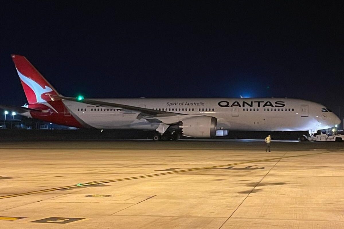 VH ZNC Qantas