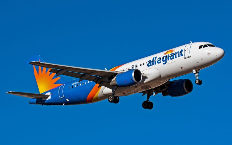 Williams,Gateway,Airport.,Mesa,,Az,11-26-2022,Allegiant,Airlines,A320,N272nv