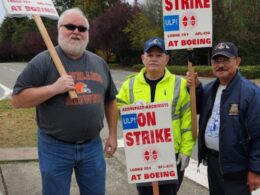 Boeing strikes IAM