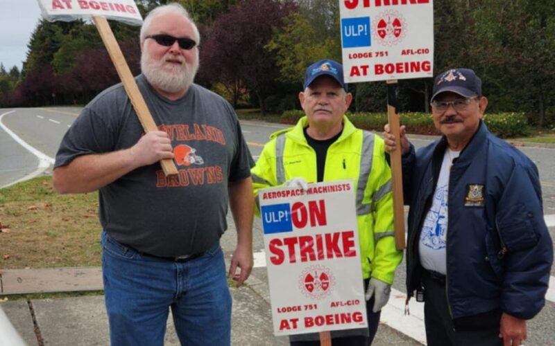 Boeing strikes IAM