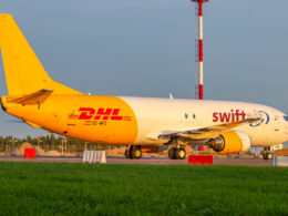 DHL 737