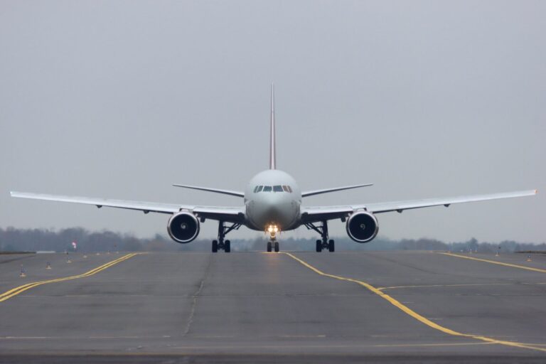 Omni Air International Boeing 767 33A