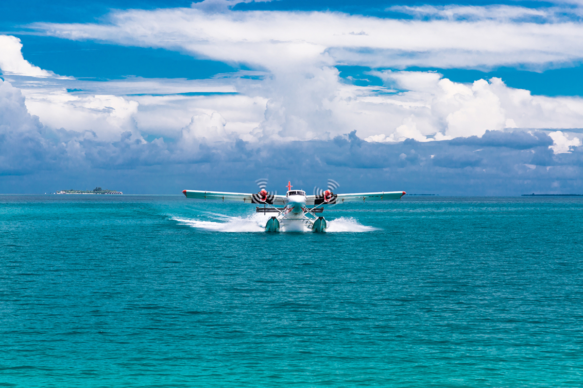 Twin Otter seaplane