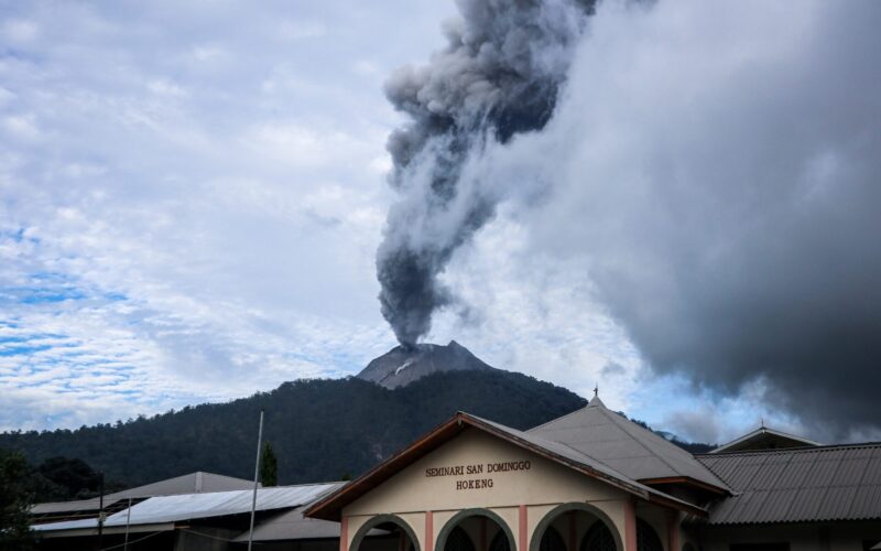 The eruption of Mount Lewotobi