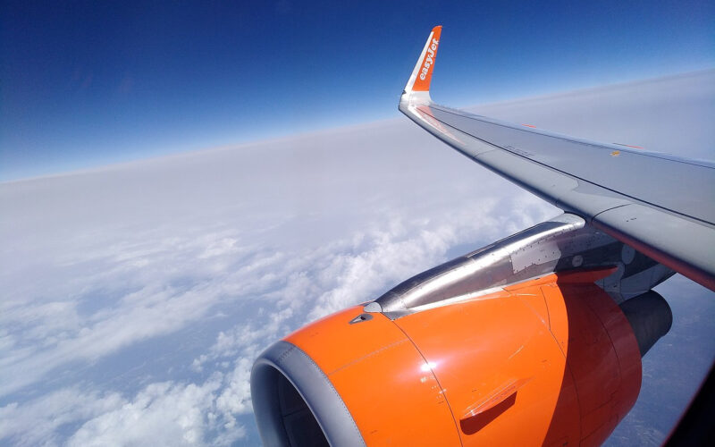 G-EZRV_EasyJet_aircraft_wing_during_flight,_2021 32