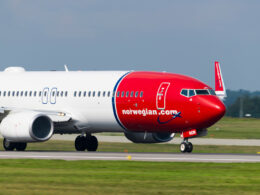 Norwegian 737