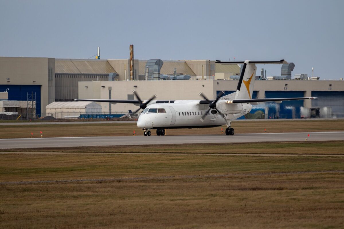 PAL-Airlines-Dash-8-Q400