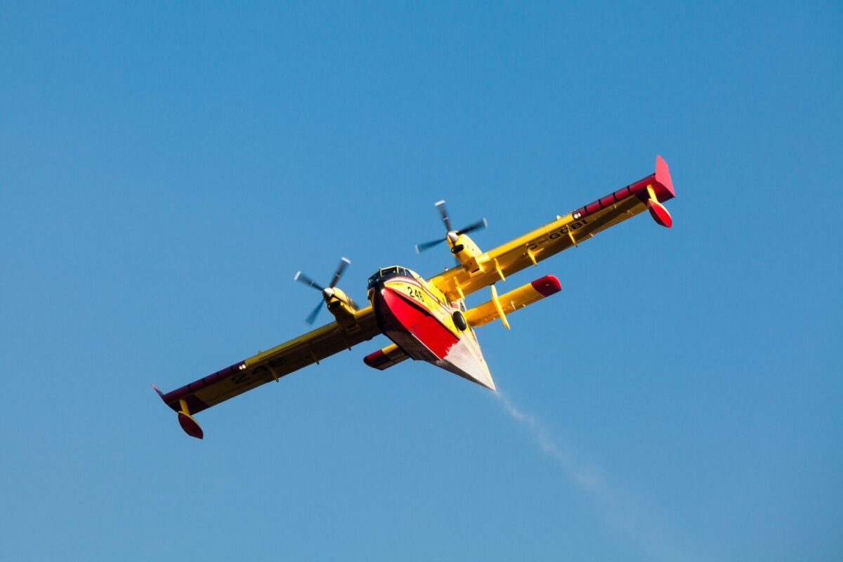 Bombardier CL 415 Super Scooper