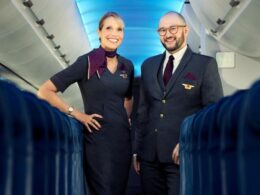 delta cabin crew