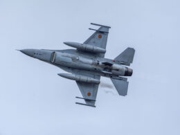 A Romanian F-16 fighter