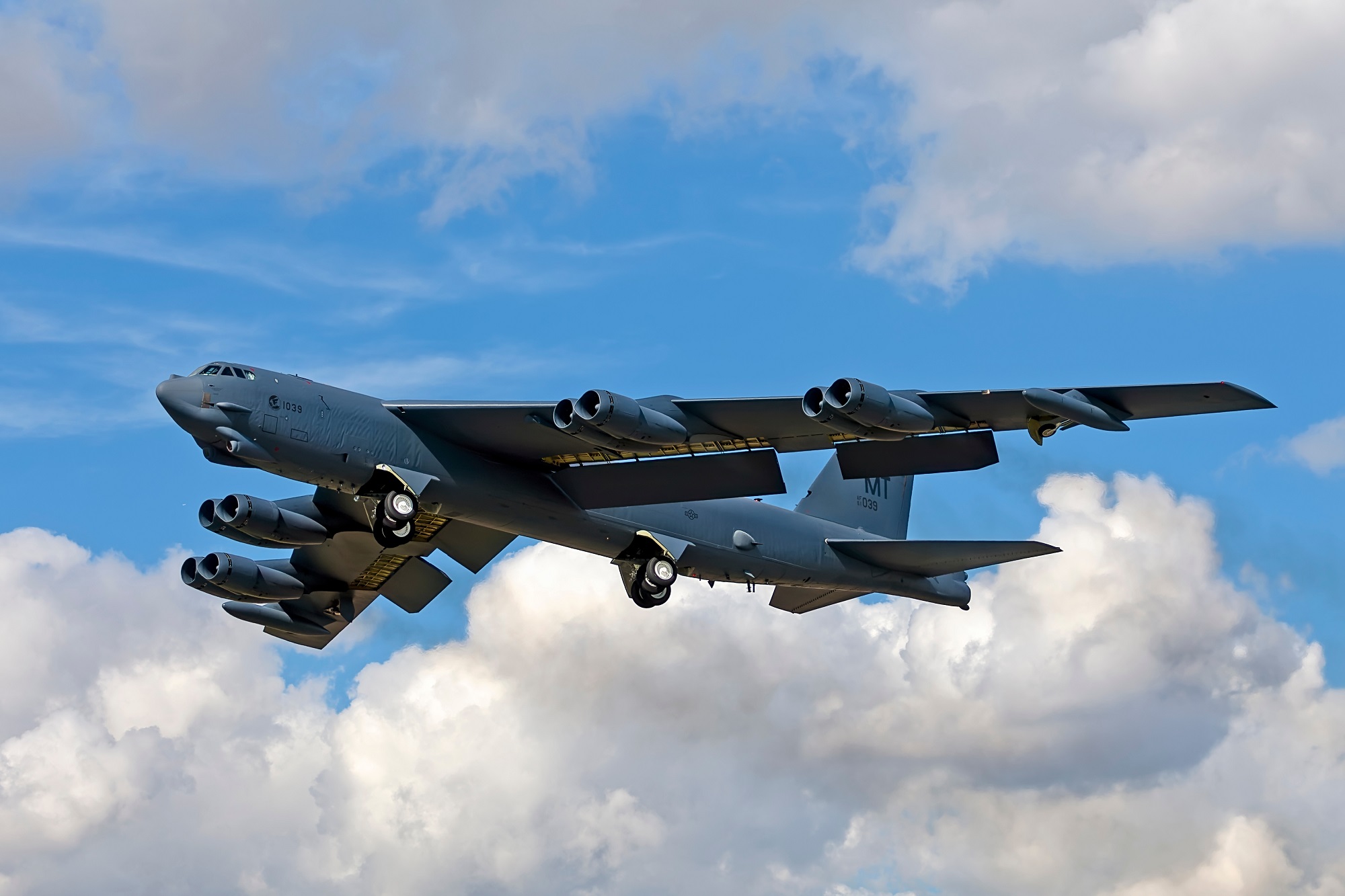 Rolls-Royce Tests New B-52 Strategic Bomber Engines- AeroTime