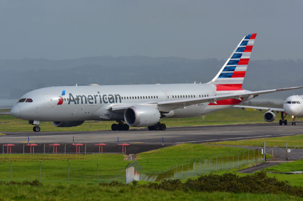 AA 787