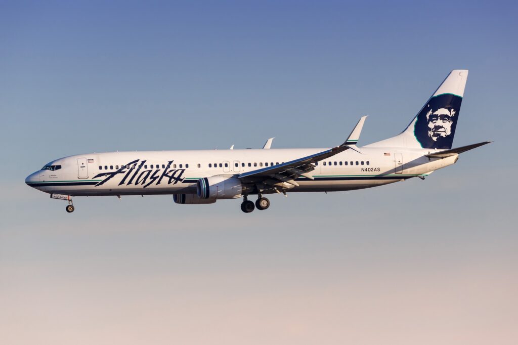 Alaska Airlines Boeing 737-900