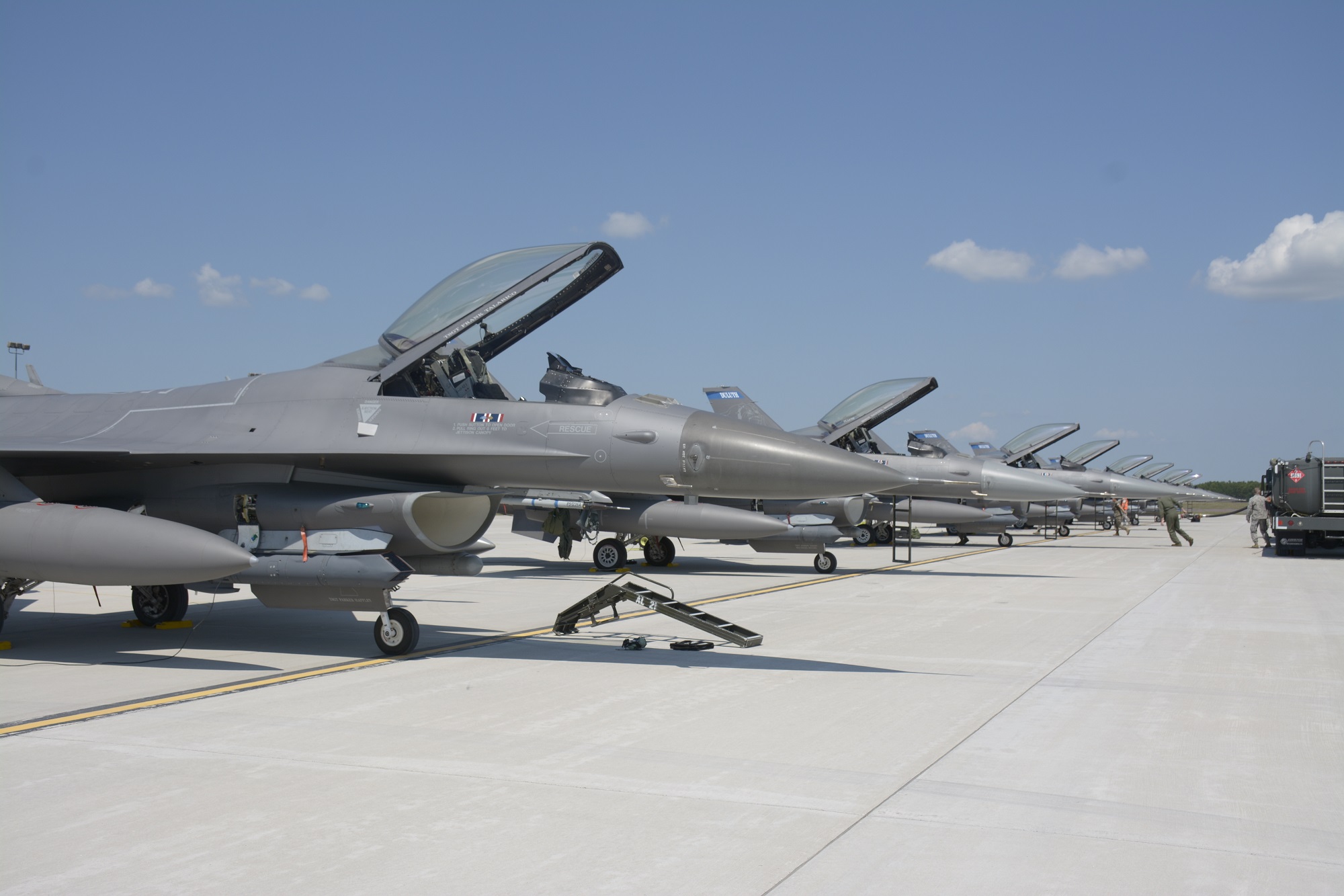 UK and Netherlands agree 'international coalition' to help Ukraine procure  F-16 jets, Ukraine