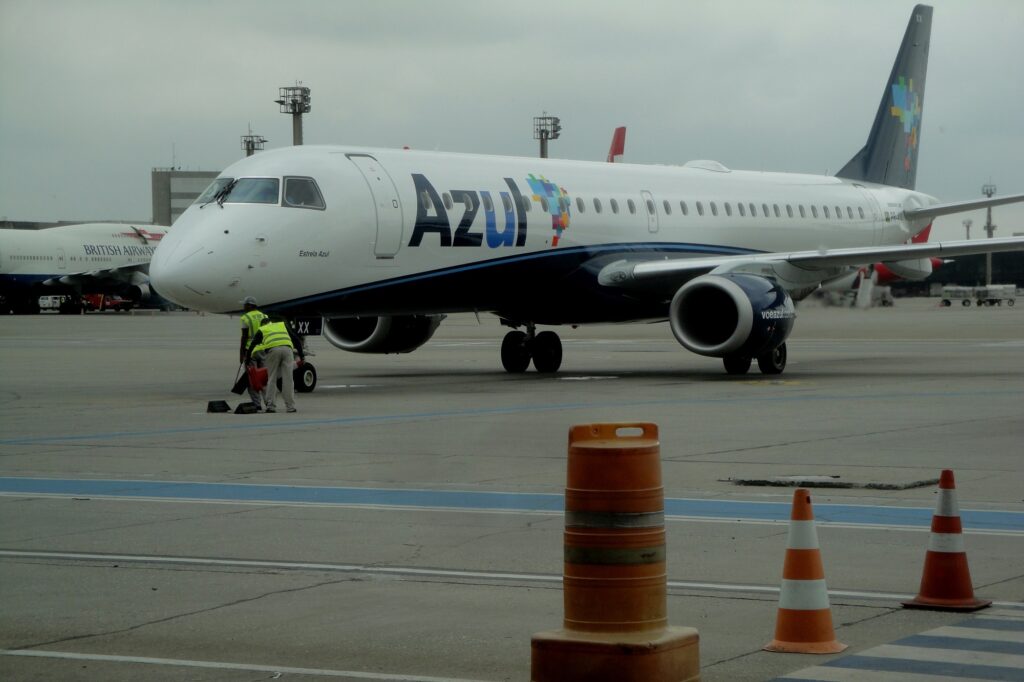 Azul Embraer E195 PR-AXX Sao Paulo