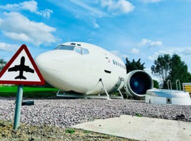 Boeing 737 conversion Airbnb