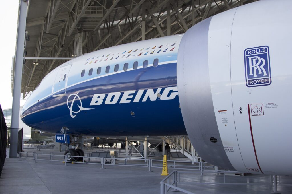 Boeing and Aircraft Lease Corporation agreed to an order of two Boeing 787-9s