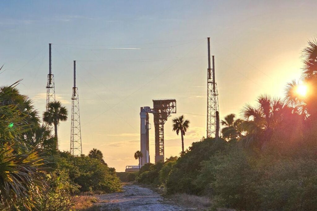 Boeing Starliner rocket on the launch pad