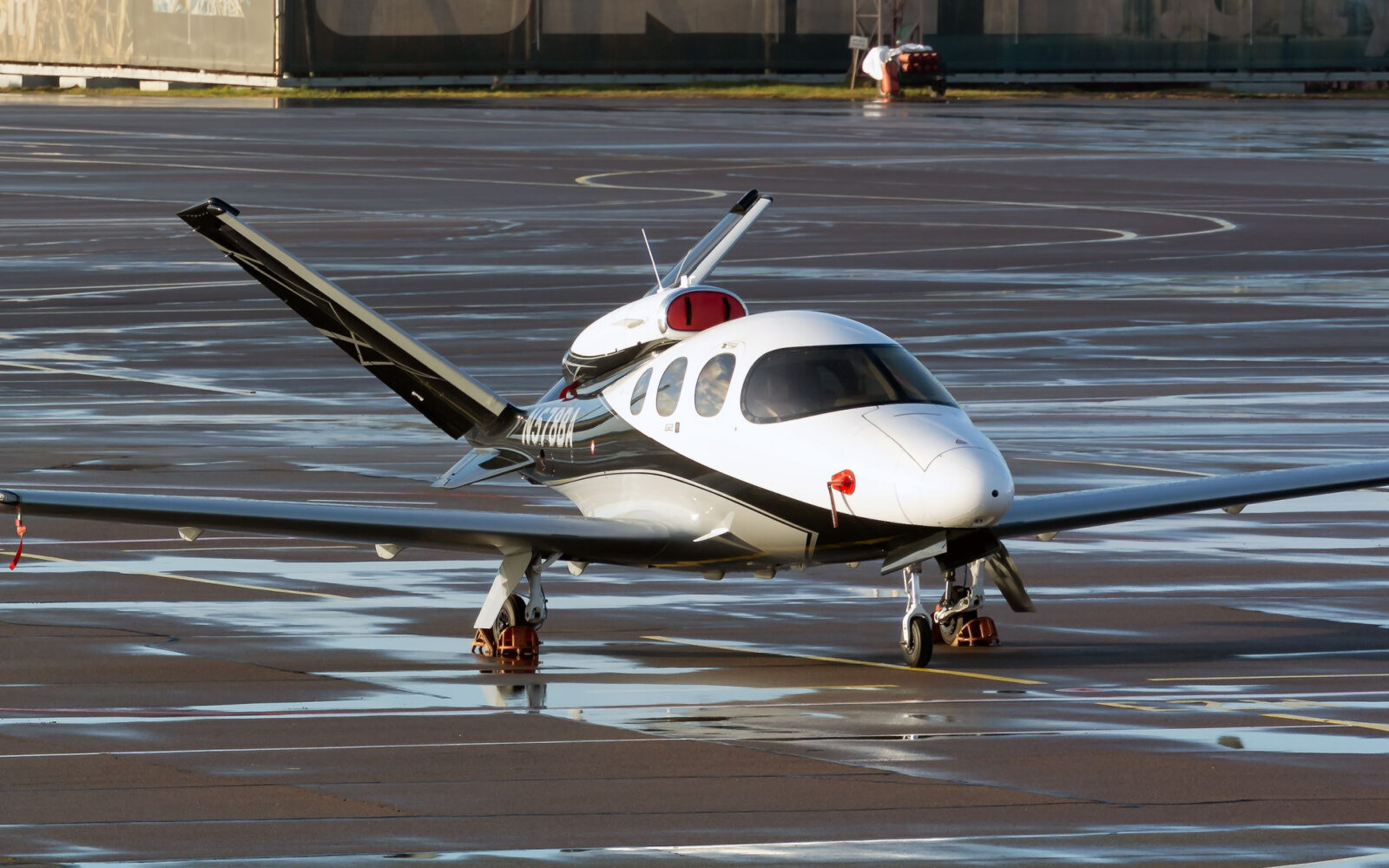 Cirrus SR G7 and G2+ Vision Jet earn Canadian certification