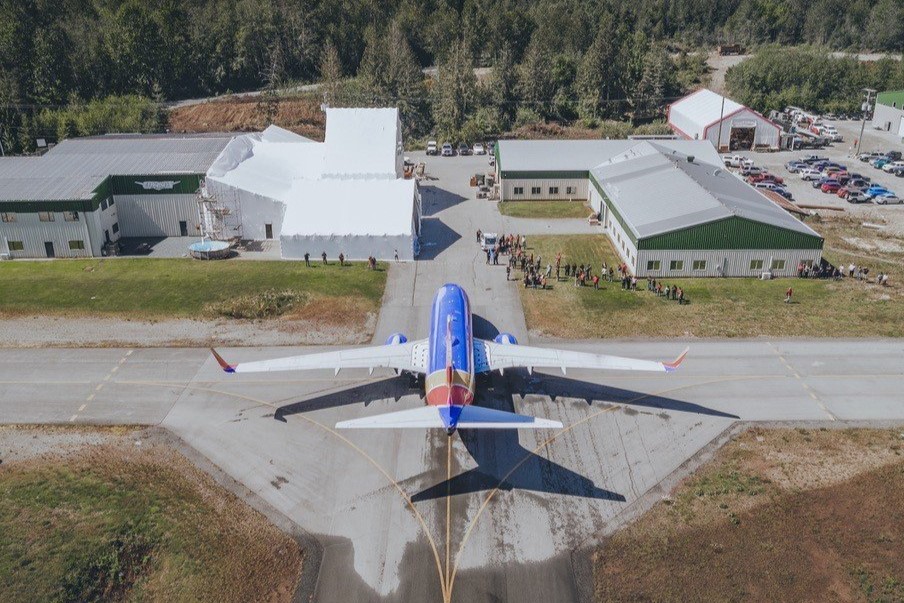 Coulson Aviation receives first Boeing 737-700 from Southwest Airlines