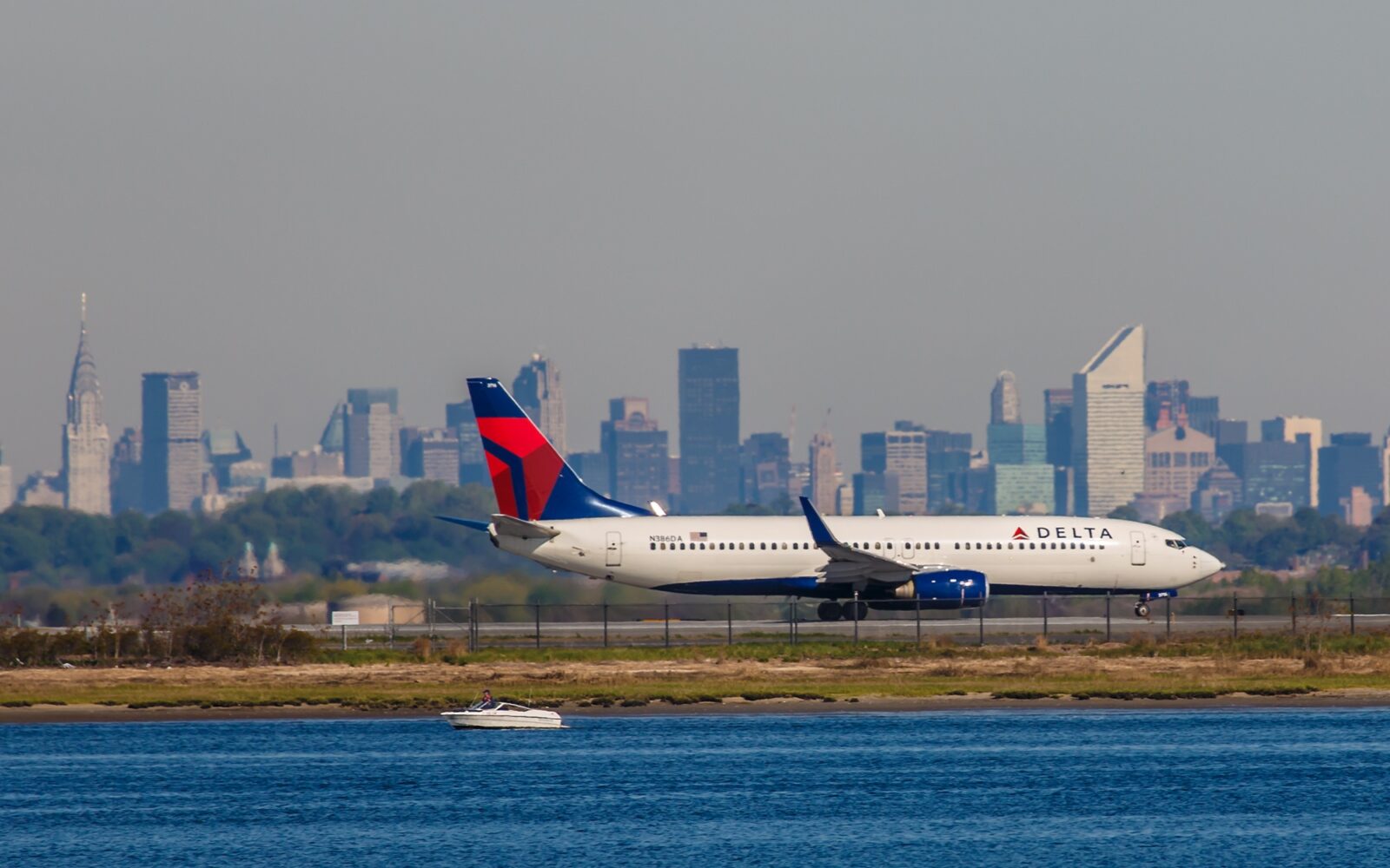 NTSB Releases AA/Delta JFK Incursion Preliminary Report - AeroTime