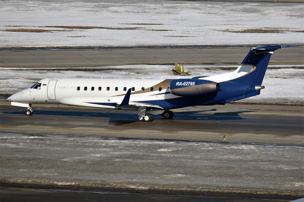 Embraer Legacy 600 RA-02795