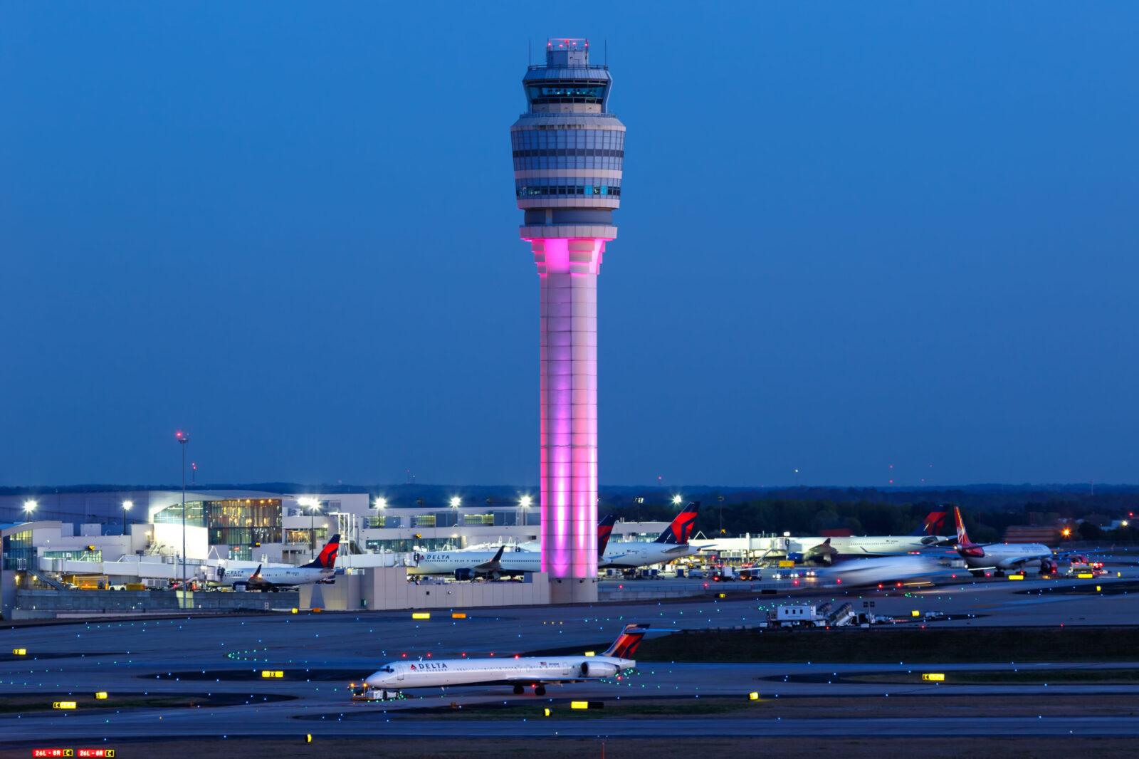 Top 10 Busiest Airports In The World For 2022