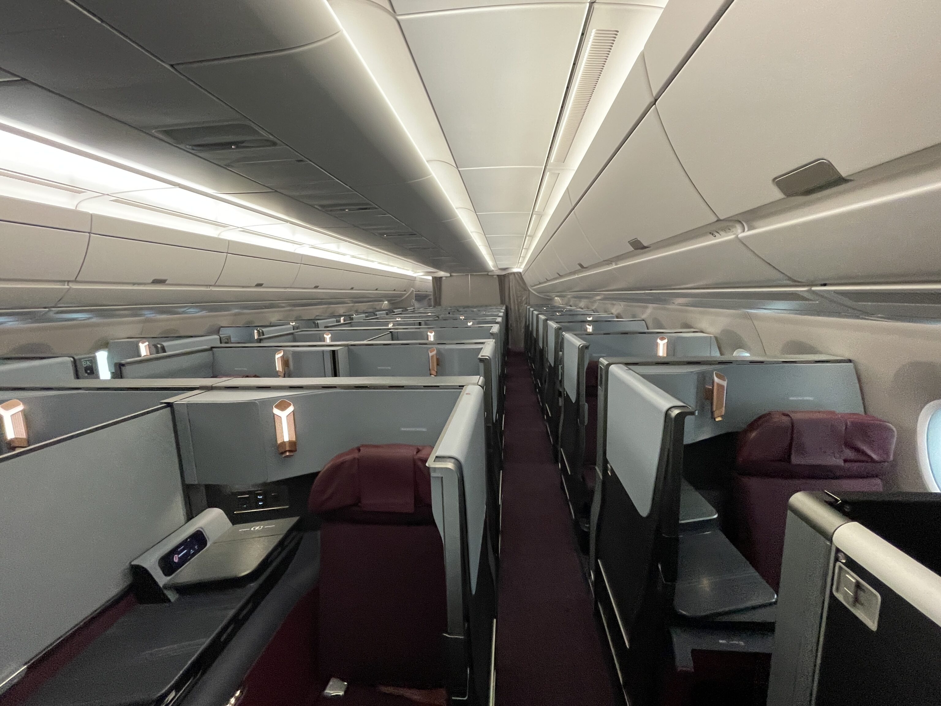 UPDATED – Front row view of Japan Airlines’ first Airbus A350-1000 ...