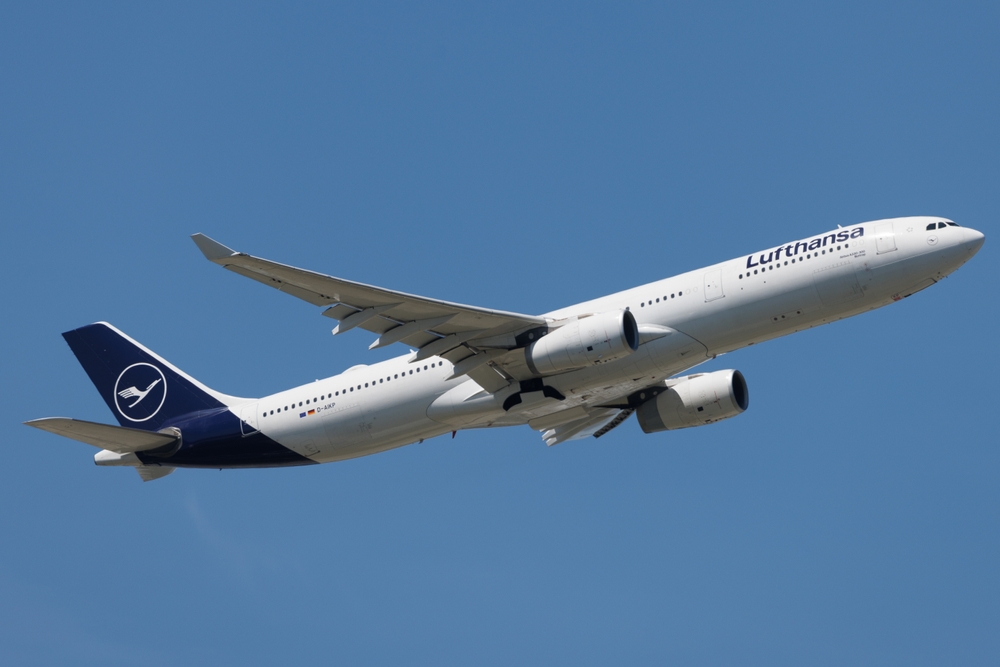 Frankfurt,,Germany,-,May,30,,2023,-,Lufthansa,(lh,: