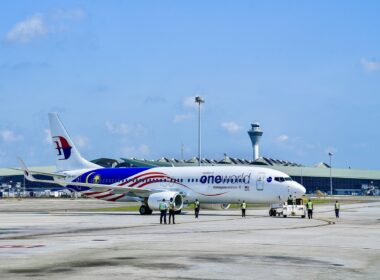 Malaysia Airlines Boeing 737-800