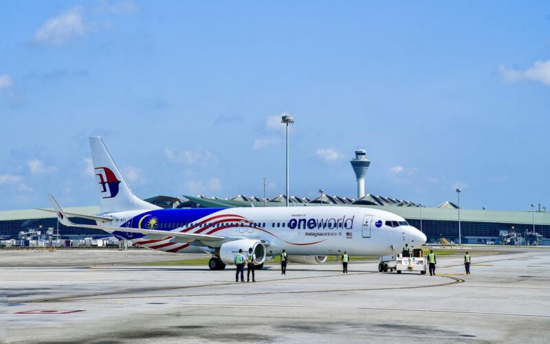 Malaysia Airlines Boeing 737 800