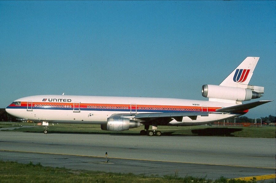 N1819U_McDonnell_Douglas_DC-10-10_United_Airlines