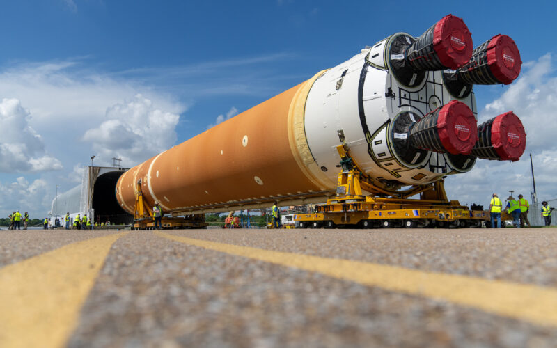 NASA’s SLS (Space Launch System) rocket (1)