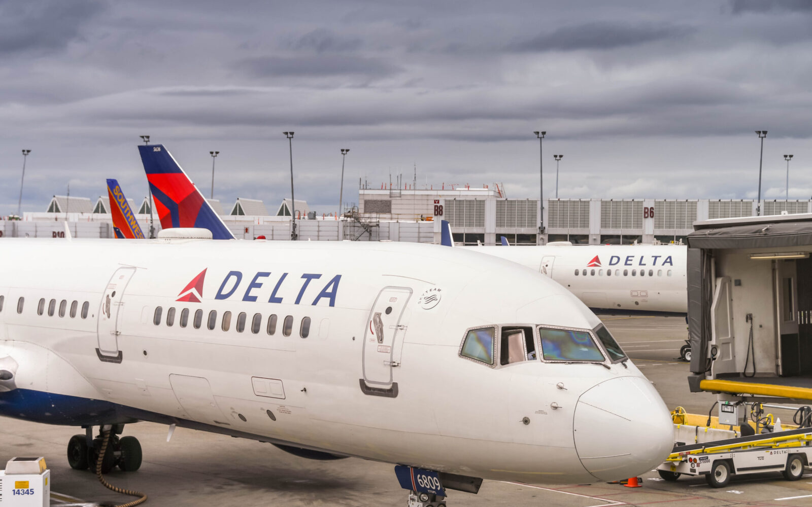 Delta flight evacuated after tire catches on fire: video