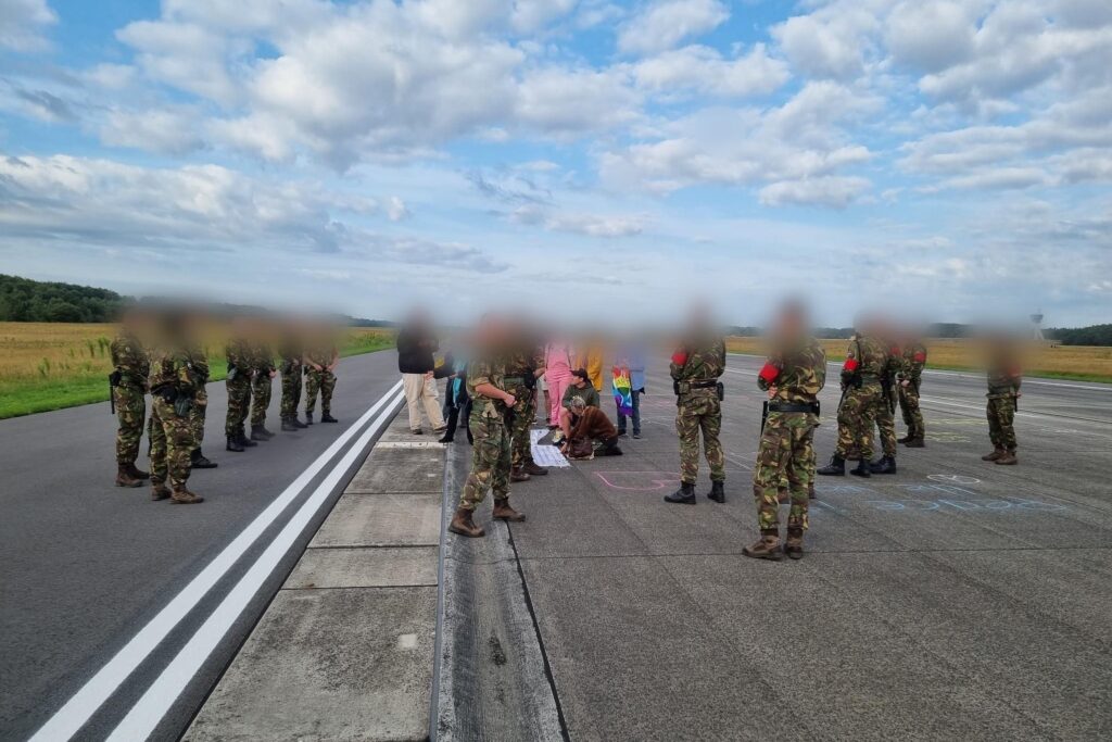 Peace protesters on Dutch air base runway