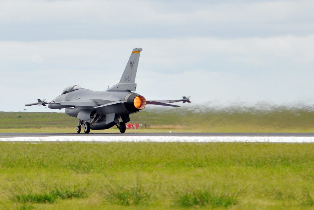 RSAF suspends F-16 training after crash during takeoff