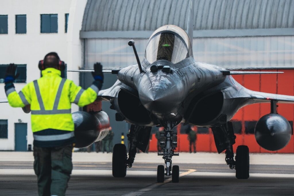 Rafale F4 arrives in Mont-de-Marsan (1)